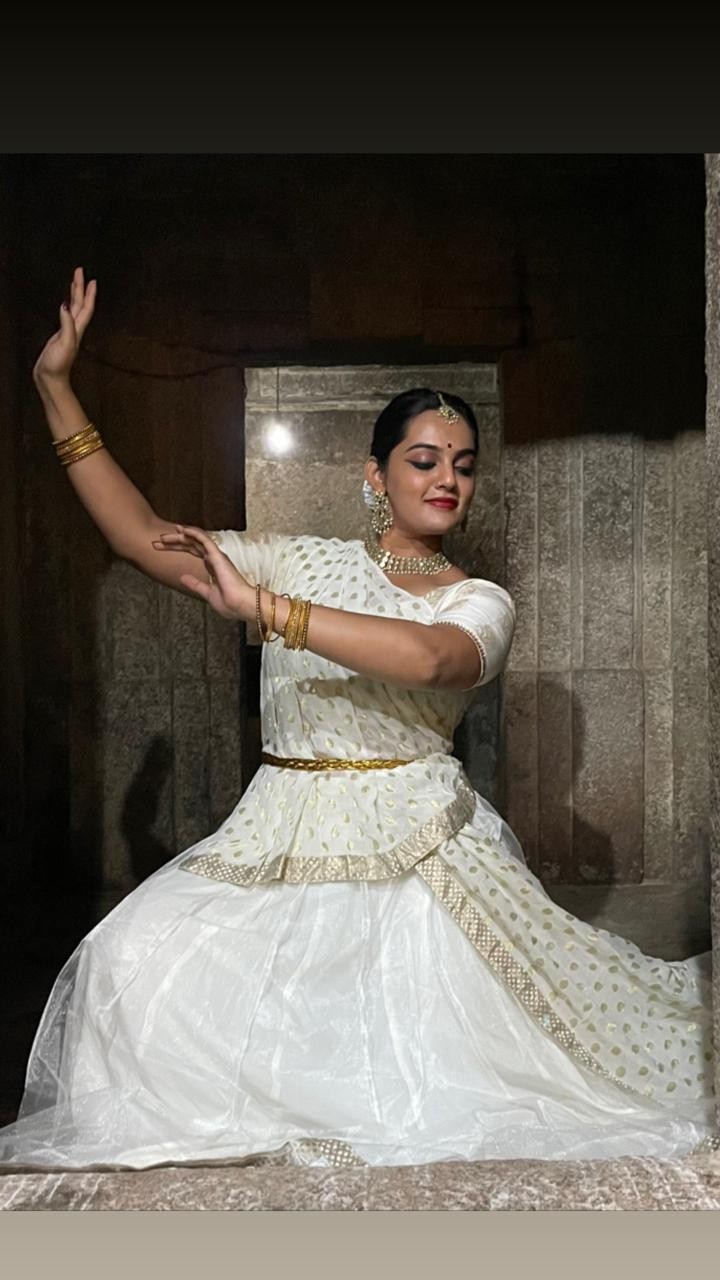 Kathak performance, portrait or community photograph supplied by Meghana Vaibhav.